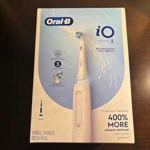 Oral B Electric Toothbrush iO series 3 New in sealed box, never used